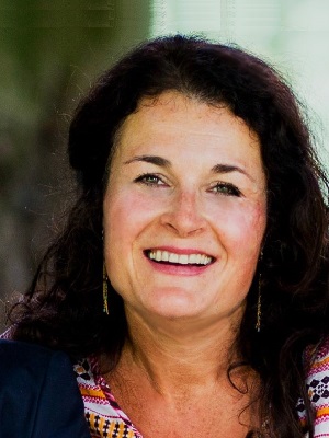 Thérapeute - Coach de vie avec multi approches - Hypnothérapeute - Hypnologue Cognitivo Comportementale - Wavre - Géraldine De Radiguès geraldine-de-radigues-coach-bierges